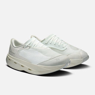 PAF X ON CLOUDBOOM VOLT "WHITE / GALE"