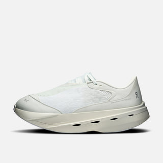PAF X ON CLOUDBOOM VOLT "WHITE / GALE"