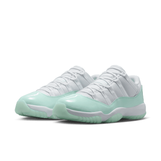 WMNS AIR JORDAN 11 RETRO LOW "IGLOO"