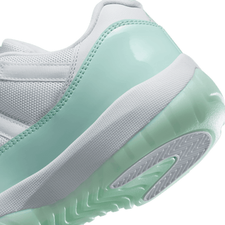 WMNS AIR JORDAN 11 RETRO LOW "IGLOO"