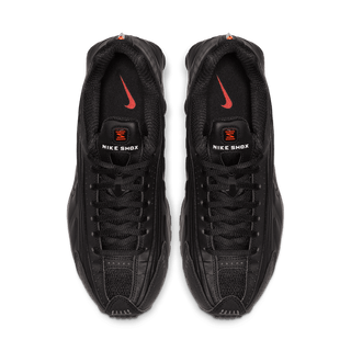 WMNS SHOX R4 "TRIPLE BLACK"