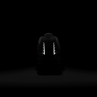 WMNS SHOX R4 - WHITE / PHANTOM / PICANTE RED
