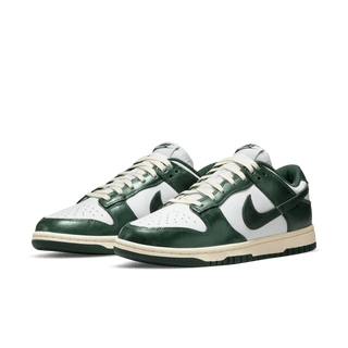 WMNS DUNK LOW "VINTAGE GREEN"