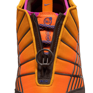 KIDS OF IMMIGRANTS X NIKE AIR MAX SNDR SP "SUNDIAL"