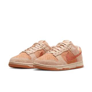 WMNS DUNK LOW "SHIMMER / AMBER BROWN"