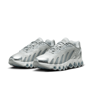 WMNS AIR MAX DN8 - WOLF GREY / METALLIC SILVER