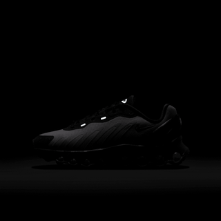 AIR MAX DN8 (GS) - BLACK / VOLT / SMOKE GREY