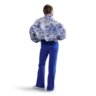 WMNS OVERSIZED JACQUARD TRACKSUIT JACKET - WHITE / HYPER ROYAL