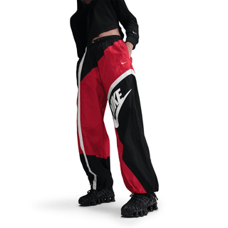 WMNS MID-RISE LOOSE WOVEN OPEN-HEM PANTS - UNIVERSITY RED / BLACK