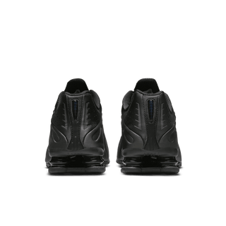 SHOX R4 "TRIPLE BLACK"