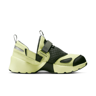 WMNS TRUNNER LX "LUMINOUS GREEN"
