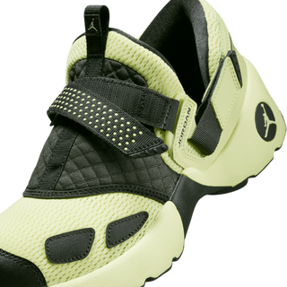 WMNS TRUNNER LX "LUMINOUS GREEN"