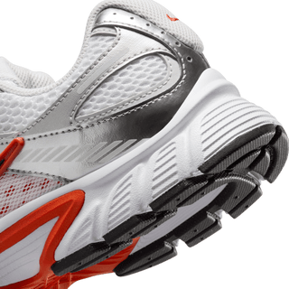 WMNS V5 RNR - WHITE / BLACK / PICANTE RED