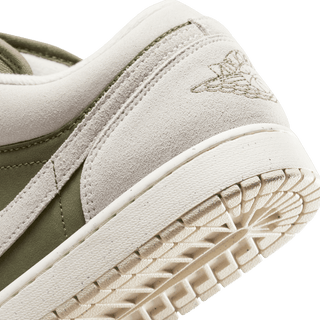 AIR JORDAN 1 LOW SE - MEDIUM OLIVE / LIGHT OREWOOD BROWN