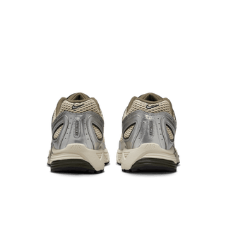 AIR PEGASUS 2K5 - LIGHT KHAKI / METALLIC SILVER