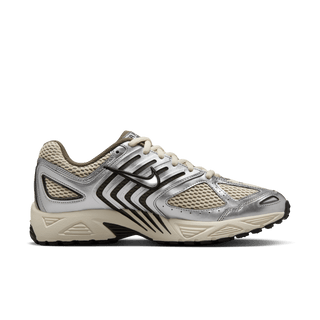 AIR PEGASUS 2K5 - LIGHT KHAKI / METALLIC SILVER