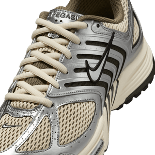 AIR PEGASUS 2K5 - LIGHT KHAKI / METALLIC SILVER