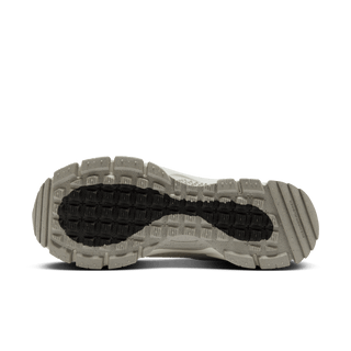 ZOOM VOMERO ROAM - SUMMIT WHITE / LIGHT BONE