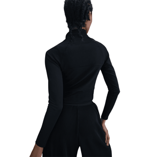 WMNS KOBE DETAILS LS CROP TOP - BLACK