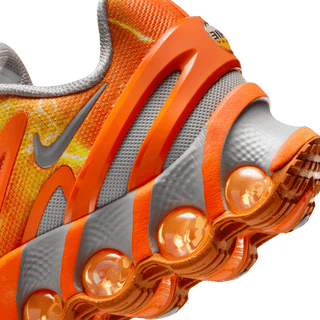 PALACE X NIKE AIR MAX DN8 SP "SAFETY ORANGE"