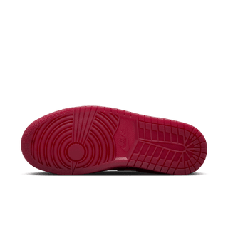 WMNS AIR JORDAN 1 LOW SE "VALENTINE'S DAY"