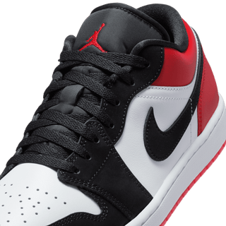 AIR JORDAN 1 LOW SE "BLACK TOE"