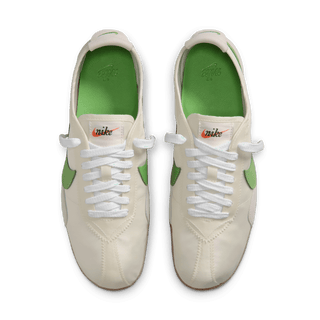 WMNS MOON SHOE OG SP "SAIL / CHLOROPHYLL"