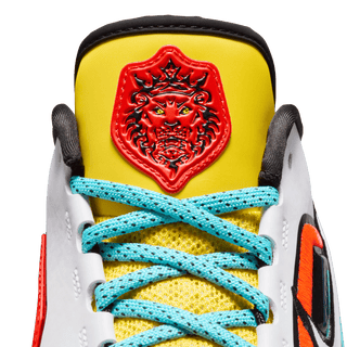LEBRON 23 "STEWIE"