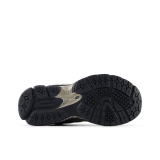 1906R (GS) - MUSHROOM / BLACK