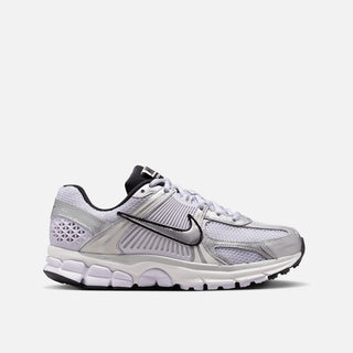 WMNS ZOOM VOMERO 5 - BARELY GRAPE / METALLIC SILVER