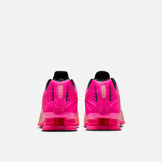 WMNS SHOX R4 "HYPER PINK"