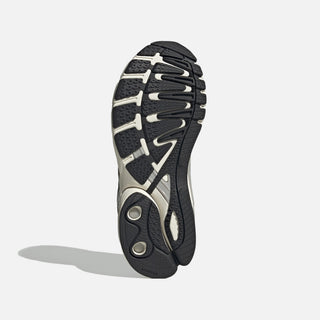 ADISTAR CONTROL 5 - CORE BLACK / SILVER METALLIC / GREY ONE
