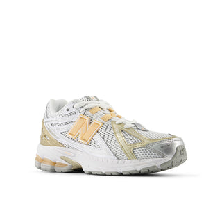 1906R (GS) - SILVER METALLIC / PEACH BLOOM