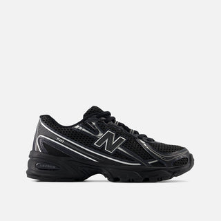740 BUNGEE LACE (GS) - BLACK / SILVER METALLIC