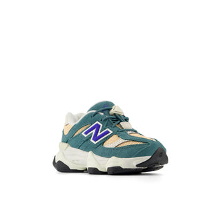 9060 (TD) - NEW SPRUCE / PEACH BLOSSOM