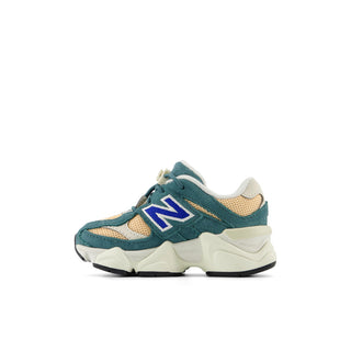 9060 (TD) - NEW SPRUCE / PEACH BLOSSOM