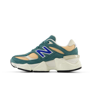 9060 (PS) - NEW SPRUCE / PEACH BLOSSOM