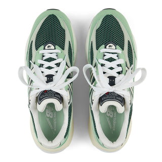 990V6 MADE IN USA "AVOCADO / NATURAL MINT"