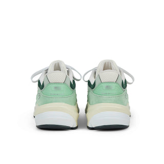990V6 MADE IN USA "AVOCADO / NATURAL MINT"