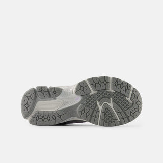 1906R (GS) - SILVER METALLIC / MILK VIOLET