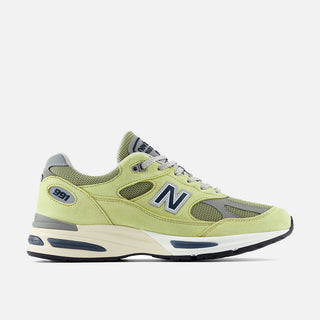991V2 MADE IN UK "GREEN BANANA"