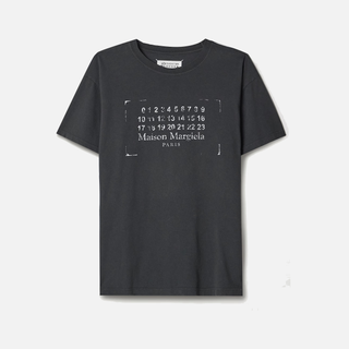 STAMP LOGO TEE - BLACK