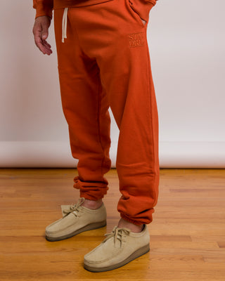BJ BETTS X STANDARD ISSUE SWEATPANT - RUST